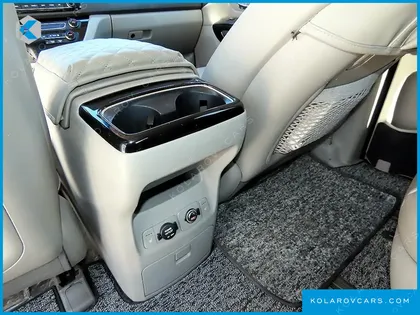 KIA CARNIVAL 9-SEATER PRESTIGE