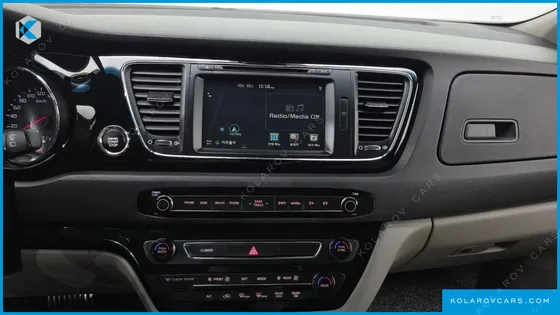 KIA CARNIVAL 9-SEATER PRESTIGE