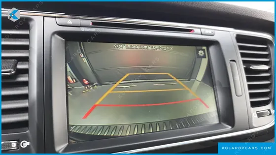 KIA CARNIVAL 9-SEATER PRESTIGE
