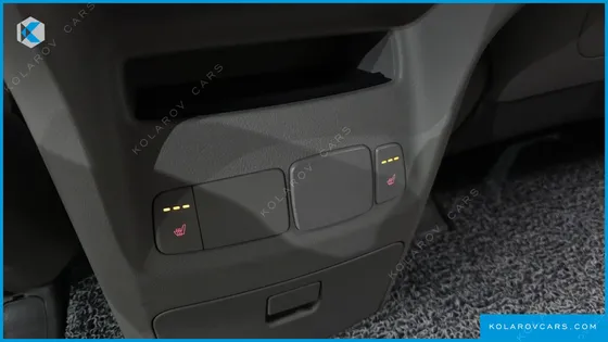KIA CARNIVAL 9-SEATER PRESTIGE