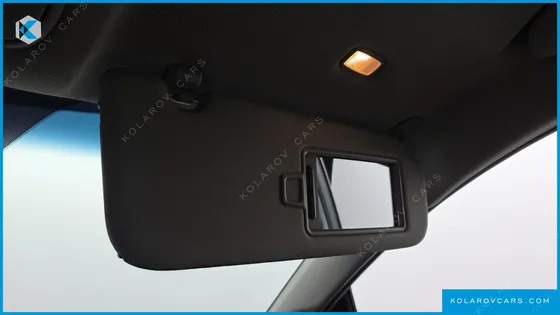 KIA CARNIVAL 9-SEATER PRESTIGE