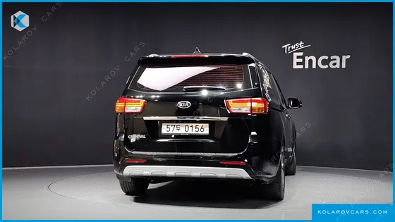 KIA CARNIVAL 9-SEATER PRESTIGE