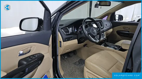 KIA CARNIVAL 9-SEATER PRESTIGE
