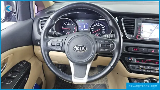 KIA CARNIVAL 9-SEATER PRESTIGE