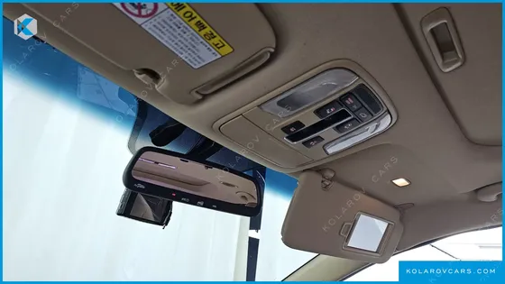 KIA CARNIVAL 9-SEATER PRESTIGE