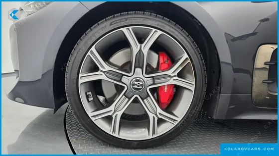 KIA STINGER 2.0 TURBO AWD