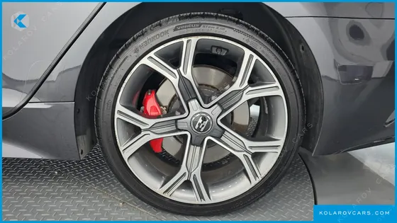 KIA STINGER 2.0 TURBO AWD