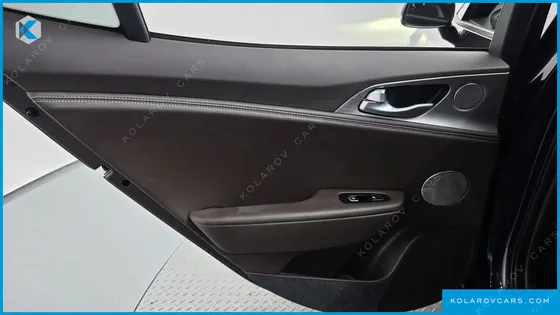 KIA STINGER 2.0 TURBO AWD