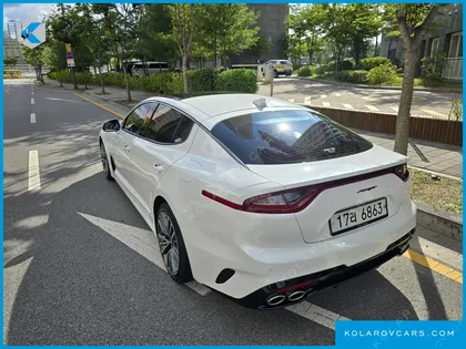 KIA STINGER 2.0 TURBO 2WD