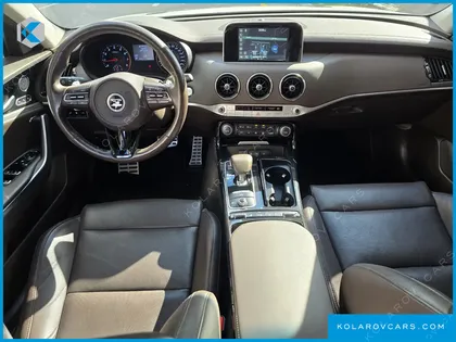KIA STINGER 2.0 TURBO 2WD