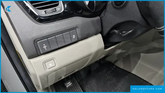 KIA CARNIVAL 9-SEATER PRESTIGE