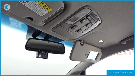 KIA CARNIVAL 9-SEATER PRESTIGE