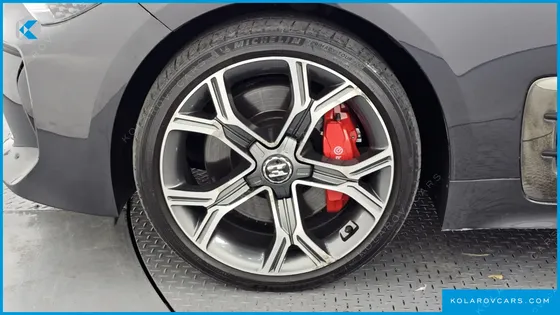 KIA STINGER 3.3 TURBO AWD
