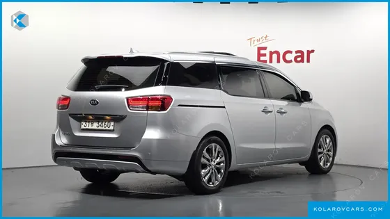 KIA CARNIVAL 9-SEATER NOBLESSE