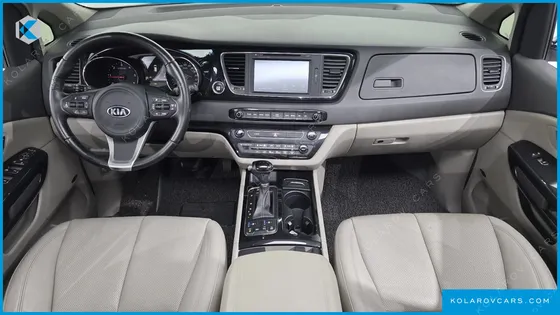 KIA CARNIVAL 9-SEATER NOBLESSE