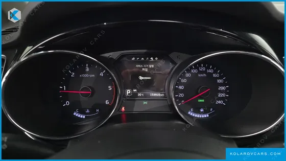 KIA CARNIVAL 9-SEATER NOBLESSE