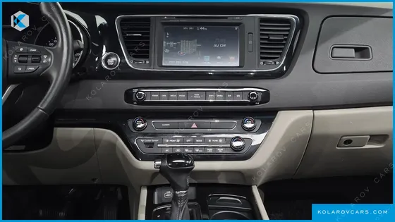 KIA CARNIVAL 9-SEATER NOBLESSE