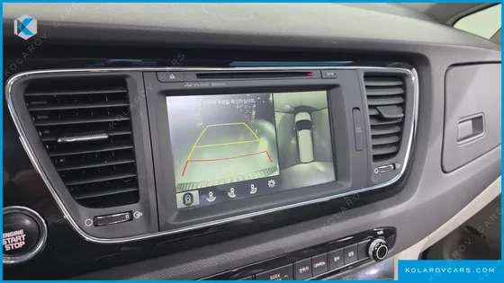 KIA CARNIVAL 9-SEATER NOBLESSE