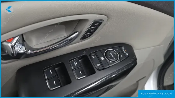 KIA CARNIVAL 9-SEATER NOBLESSE
