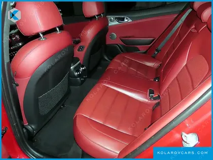 KIA STINGER 3.3 TURBO AWD