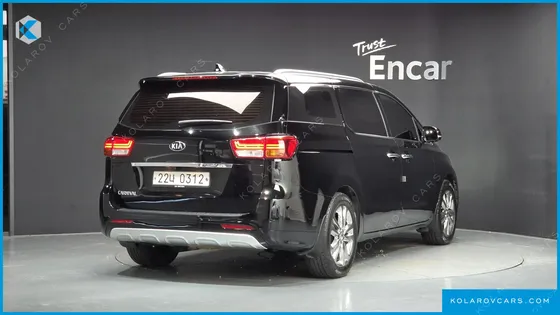 KIA CARNIVAL 9-SEATER NOBLESSE