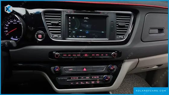 KIA CARNIVAL 9-SEATER NOBLESSE
