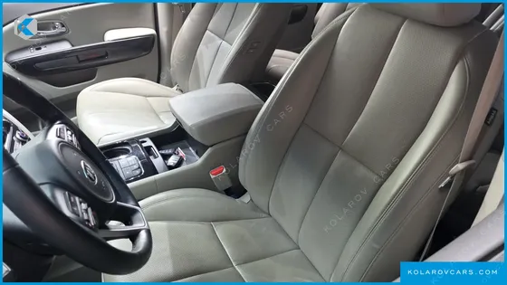 KIA CARNIVAL 9-SEATER NOBLESSE