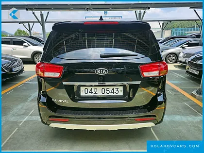 KIA CARNIVAL 9-SEATER PRESTIGE