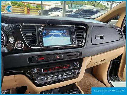 KIA CARNIVAL 9-SEATER PRESTIGE