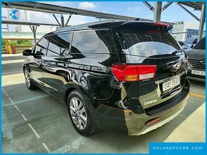 KIA CARNIVAL 9-SEATER PRESTIGE