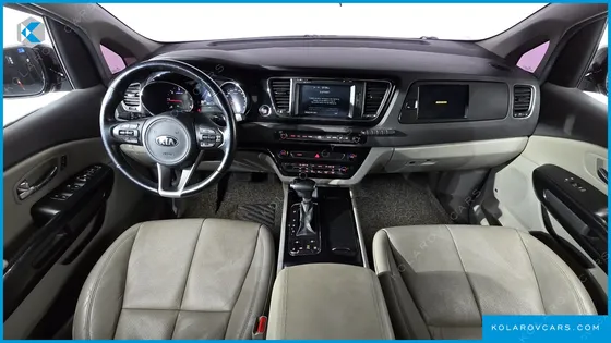 KIA CARNIVAL 9-SEATER NOBLESSE