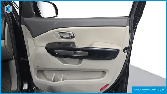 KIA CARNIVAL 9-SEATER NOBLESSE