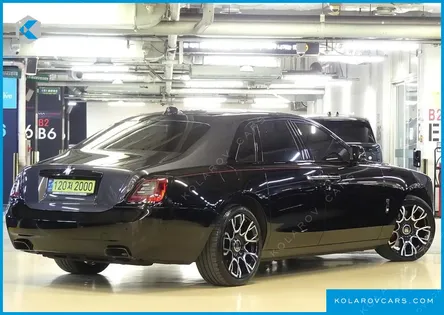 ROLLS ROYCE GHOST 6.7 V12 BLACK BADGE