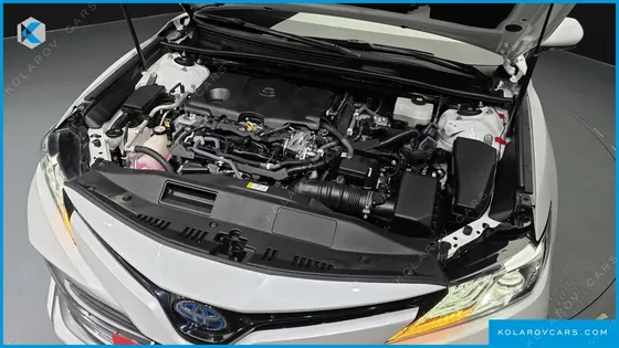 TOYOTA CAMRY 2.5 XLE HYBRID
