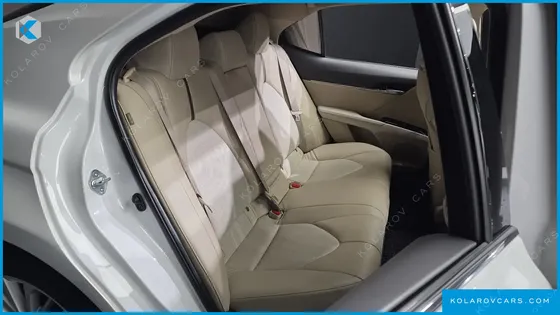 TOYOTA CAMRY 2.5 XLE HYBRID