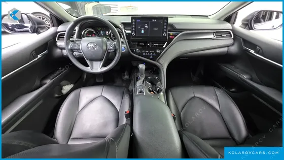 TOYOTA CAMRY 2.5 LE HYBRID