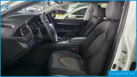 TOYOTA CAMRY 2.5 LE HYBRID