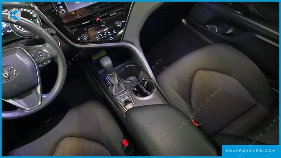 TOYOTA CAMRY 2.5 LE HYBRID
