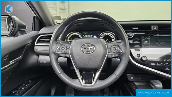 TOYOTA CAMRY 2.5 XLE HYBRID