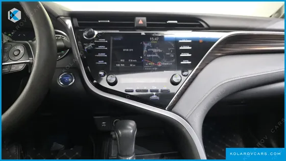TOYOTA CAMRY 2.5 XLE HYBRID