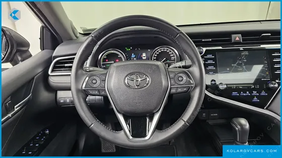 TOYOTA CAMRY 2.5 XLE HYBRID
