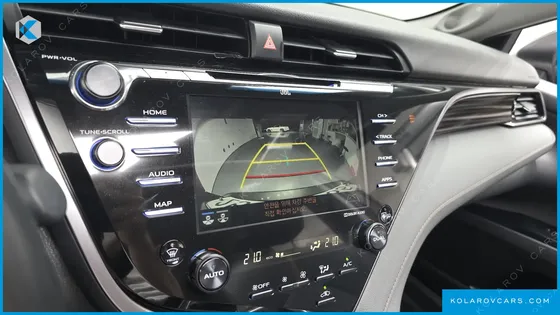 TOYOTA CAMRY 2.5 XLE HYBRID