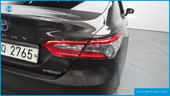 TOYOTA CAMRY 2.5 XLE HYBRID