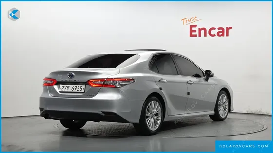 TOYOTA CAMRY 2.5 XLE HYBRID