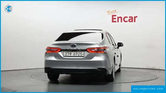 TOYOTA CAMRY 2.5 XLE HYBRID