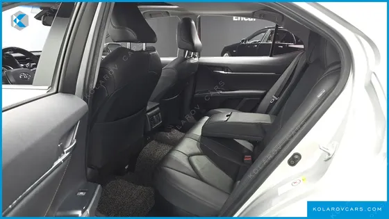 TOYOTA CAMRY 2.5 XLE HYBRID