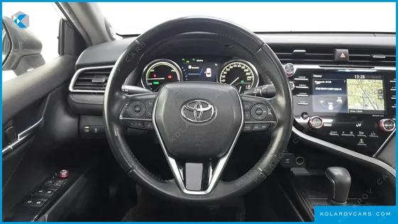 TOYOTA CAMRY 2.5 XLE HYBRID