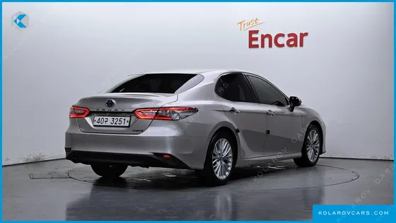 TOYOTA CAMRY 2.5 XLE HYBRID
