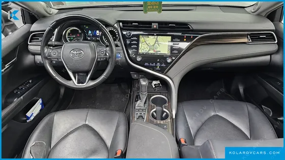 TOYOTA CAMRY 2.5 XLE HYBRID