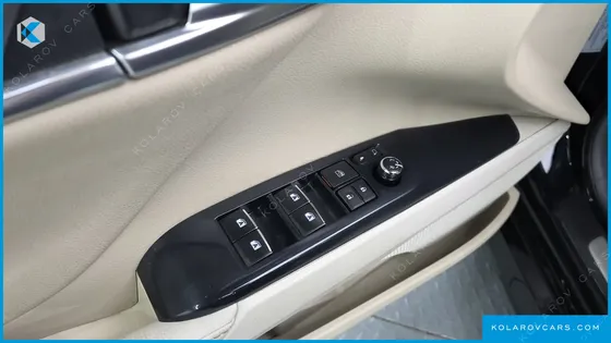 TOYOTA CAMRY 2.5